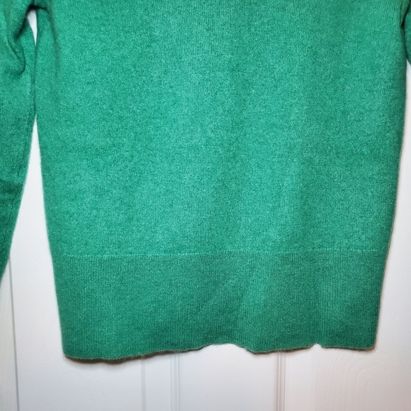 J. Crew Cashmere classic-fit crewneck sweater in Soft Green Size XS - Picture 5 of 11